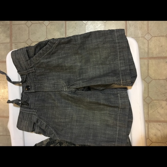 GAP/LEVIS BOYS SHORTS - Picture 3 of 8